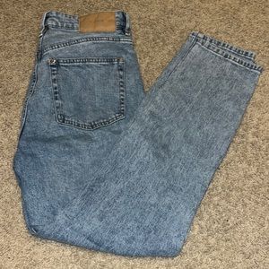 Light Wash Mom Jeans